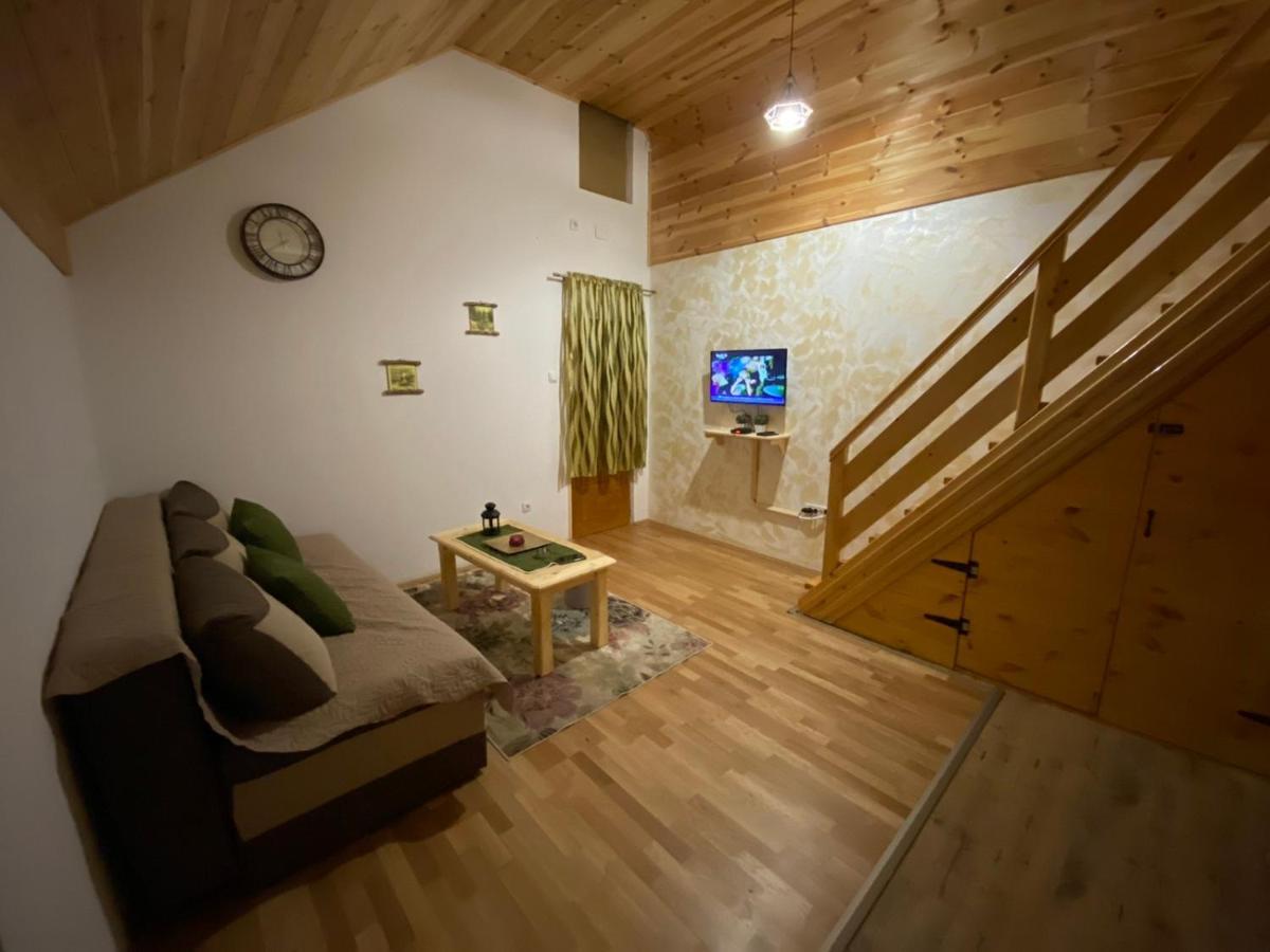 קולאסין Apartmani Vuk 1 מראה חיצוני תמונה