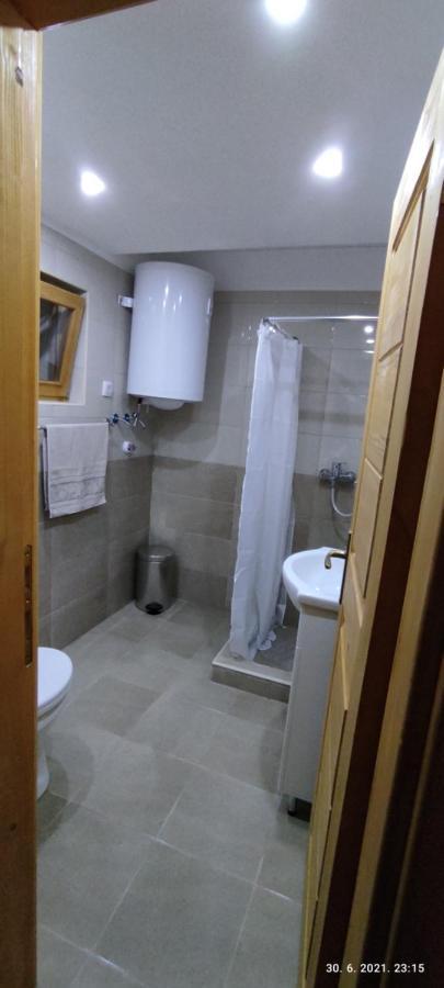 קולאסין Apartmani Vuk 1 מראה חיצוני תמונה